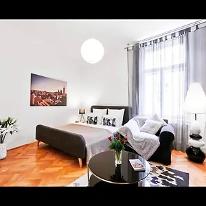 Apartamento Old Town Square Jakubská 44, Praga
