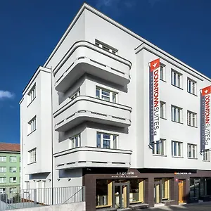 Appartement Downtown Belohorska, Praag