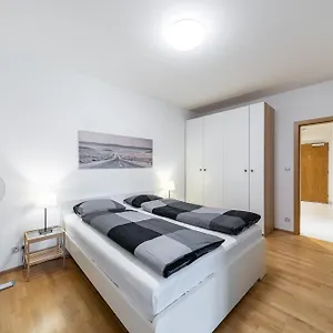 Appartement Garden Towers, Praag