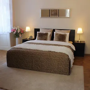 Royal Celakovskeho Sady Apartament