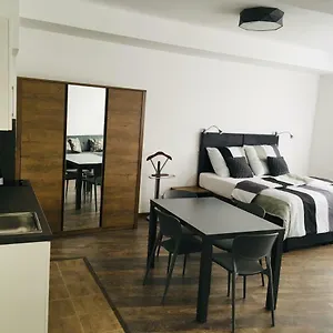 Appartement Like, Praag