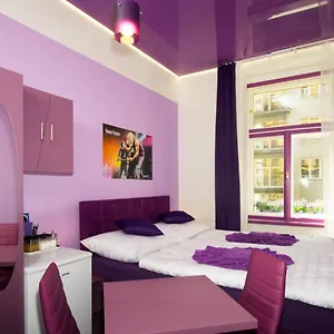 Daire Colours - Your 7 Colour Experience In Centre Of, Prag