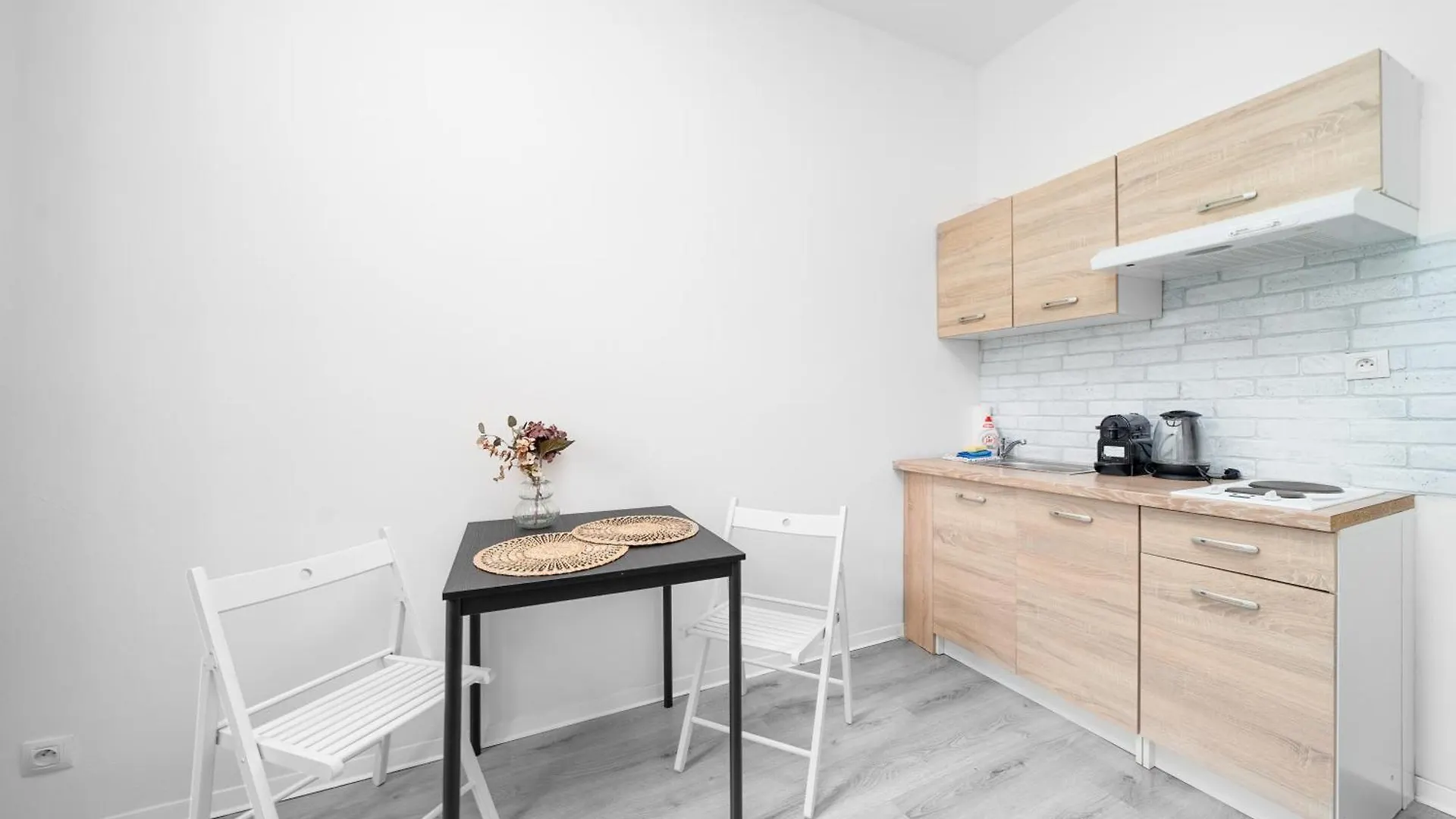 Appartement Cozy Studio Near City Praag